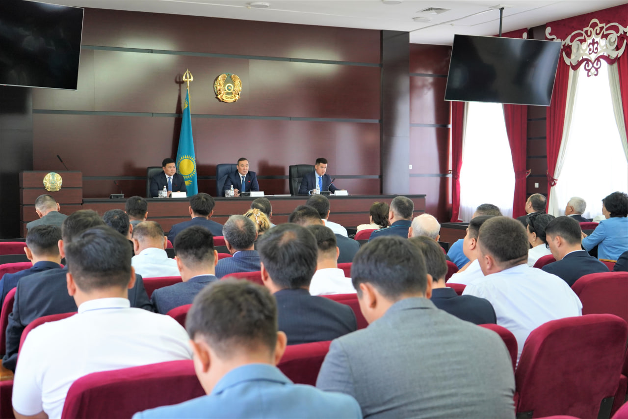 ТҮРКІСТАН ОБЛЫСТЫҚ СОТЫНЫҢ ТӨРАҒАСЫ КЕНТАУ ҚАЛАСЫНА ЖҰМЫС САПАРЫМЕН КЕЛДІ