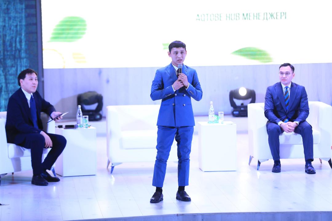 В Актобе на экофоруме, собравшем 800 участников, представили цифровые решения и «умную урну»