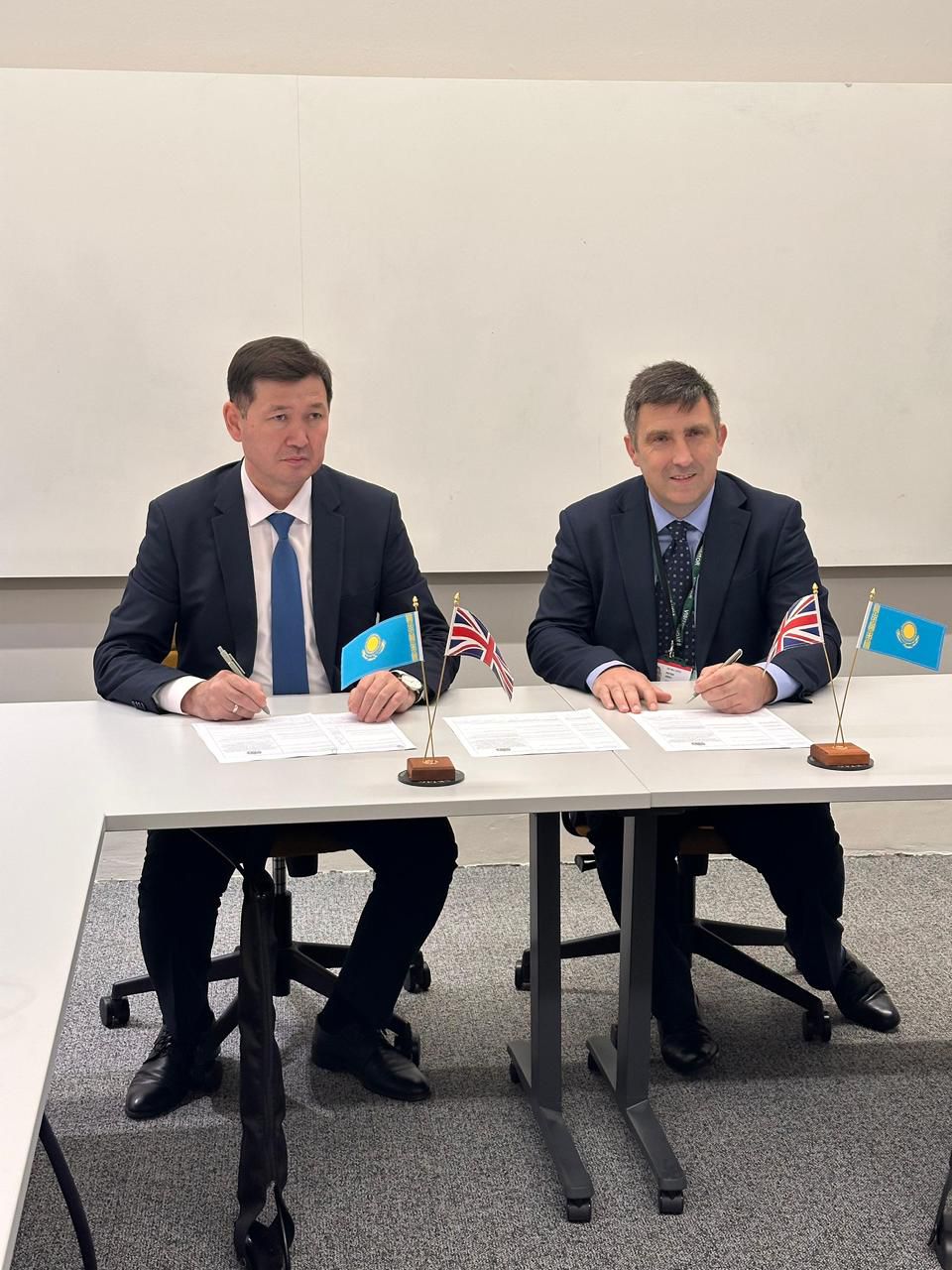 Қазақстан мен Ұлыбритания ауыл шаруашылығы жануарларының генетикалық материалын импорттауға арналған ветсертификатты қол қоюға дайындау рәсімін аяқтады