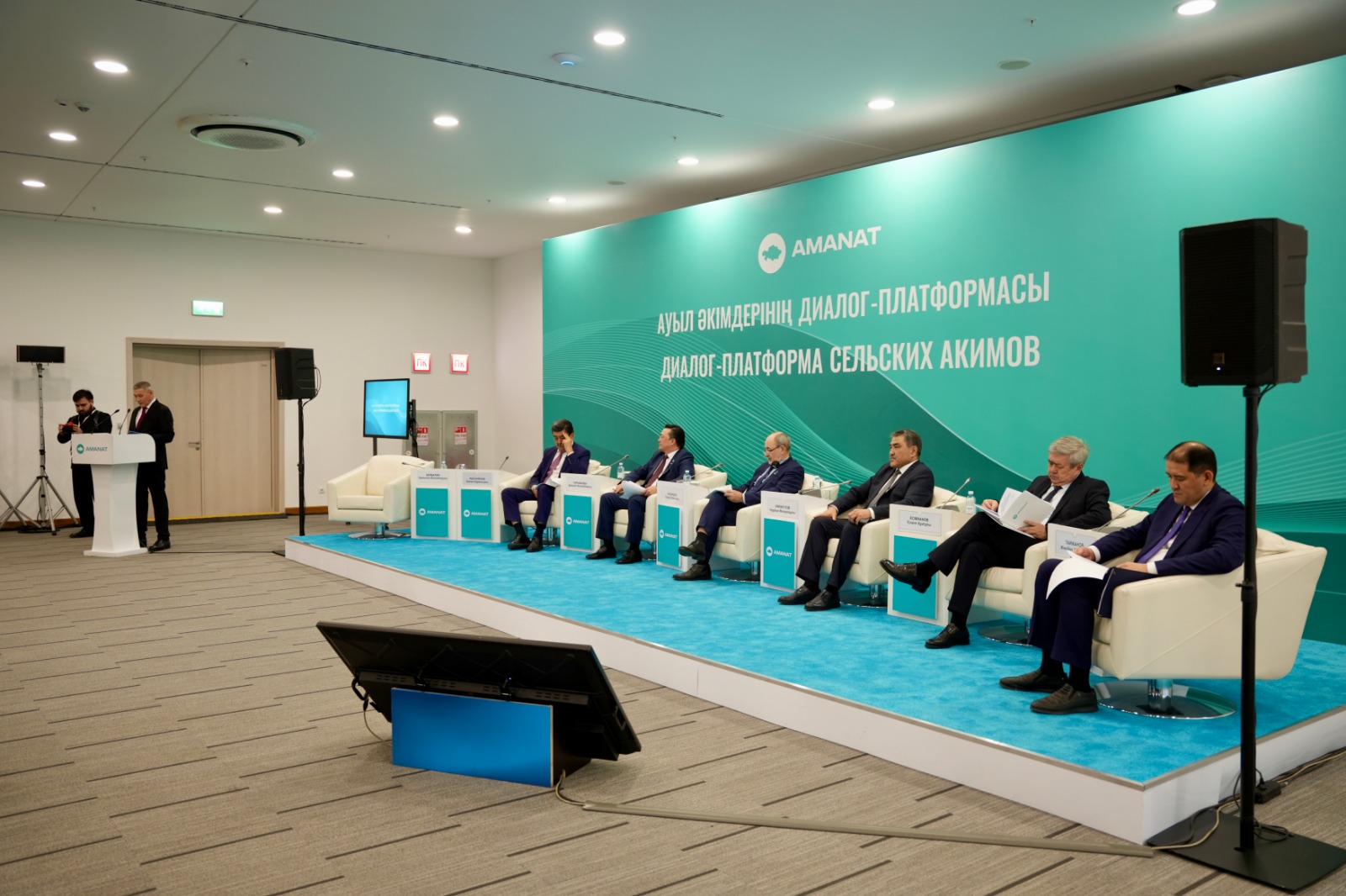 Алдағы 5 жылда Қазақстан ауылдарында 79 мың км электр желісі жаңартылады