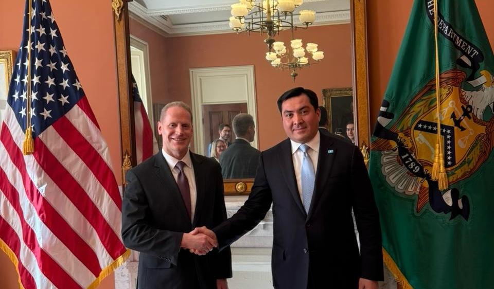 Ерлан Ақкенженов АҚШ Қаржы министрлігінің Шетелдік активтерді бақылау басқармасының директорыімен келіссөздер жүргізді