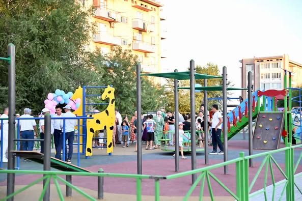 ТҮРКІСТАН: СОЗАҚТАҒЫ ҚЫЗЕМШЕК КЕНТІНДЕ ЕКІ БАЛАЛАР ОЙЫН АЛАҢШАСЫ ПАЙДАЛАНУҒА БЕРІЛДІ