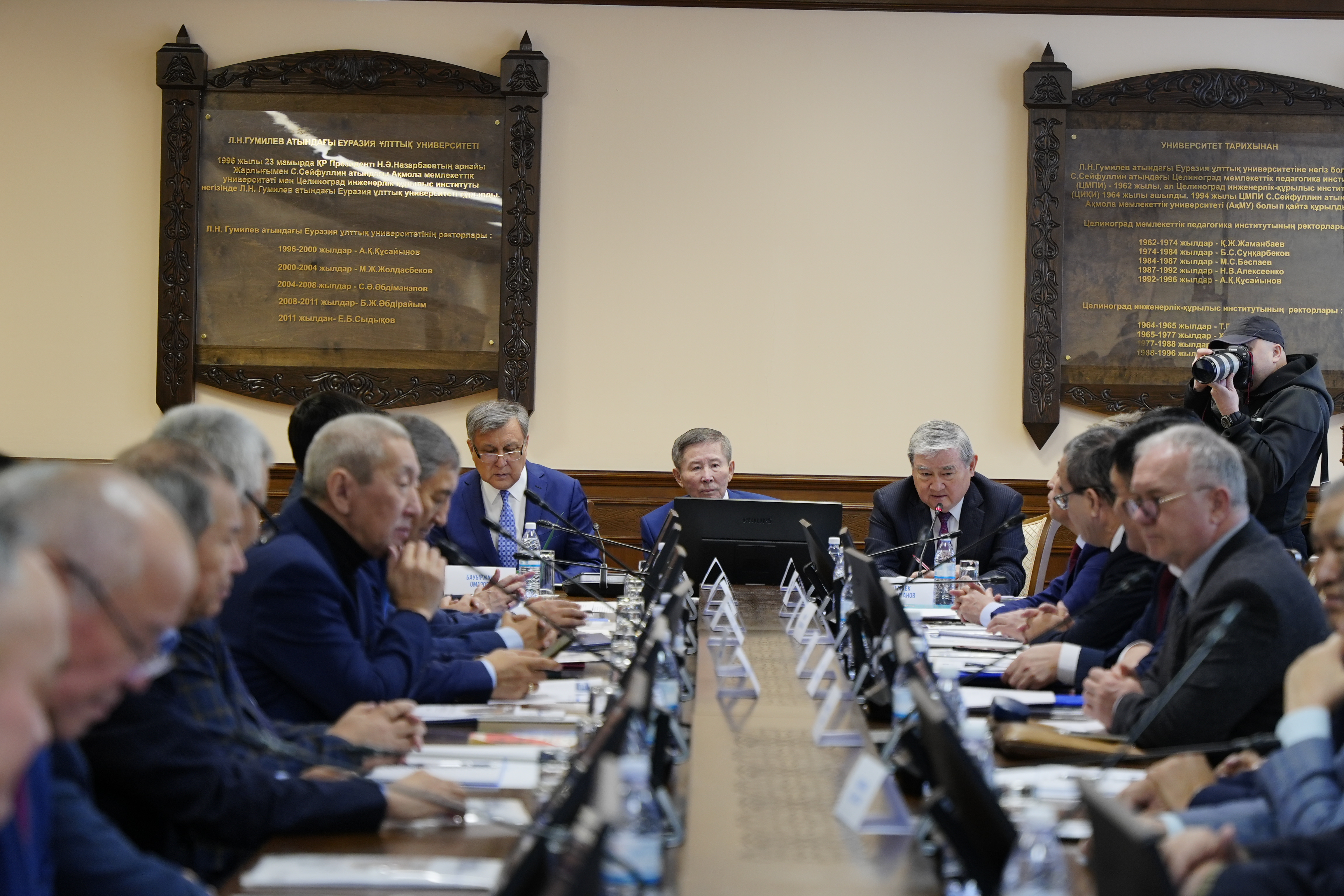 В столице состоялась международная конференция к 75-летию Алибека Аскара