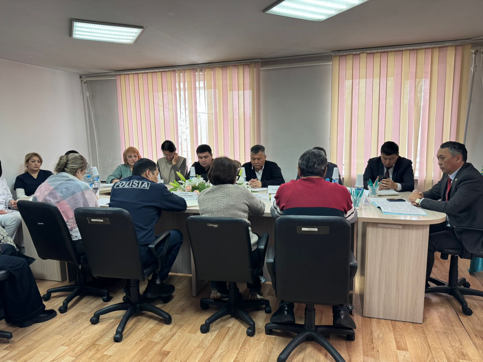 Қарағанды қаласы Әлихан Бөкейхан ауданының санитариялық-эпидемиологиялық бақылау басқармасында аса қауіпті зооантропонозды инфекциялардың алдын алу мәселелері бойынша дөңгелек үстел отырысы өтті