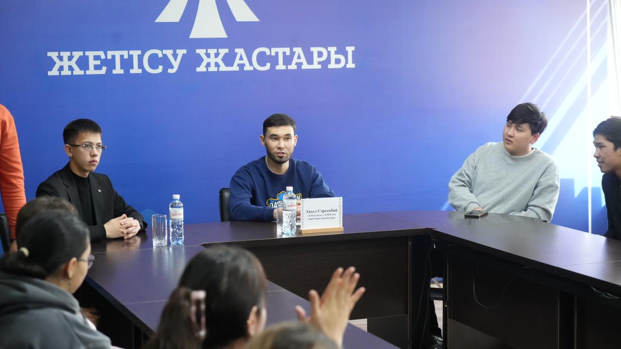 Круглый стол «Reform Hack: Новая инициатива» прошёл в Талдыкоргане с участием студентов колледжа Авиценна