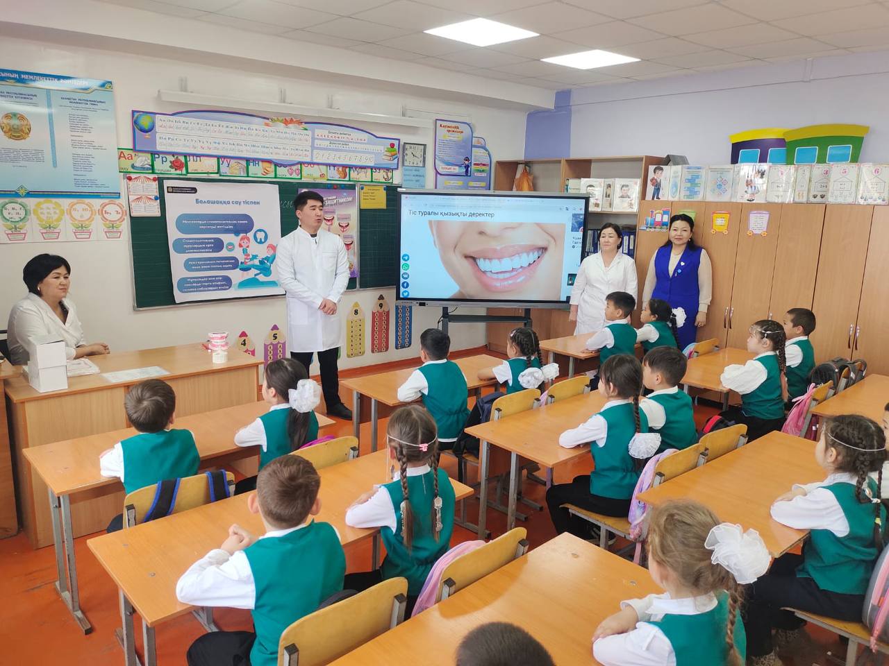 В КАЗАХСТАНЕ СВЫШЕ 60 ТЫСЯЧ ДЕТЕЙ ОХВАЧЕНО ПРОФИЛАКТИКОЙ КО ВСЕМИРНОМУ ДНЮ ЗДОРОВЬЯ ПОЛОСТИ РТА