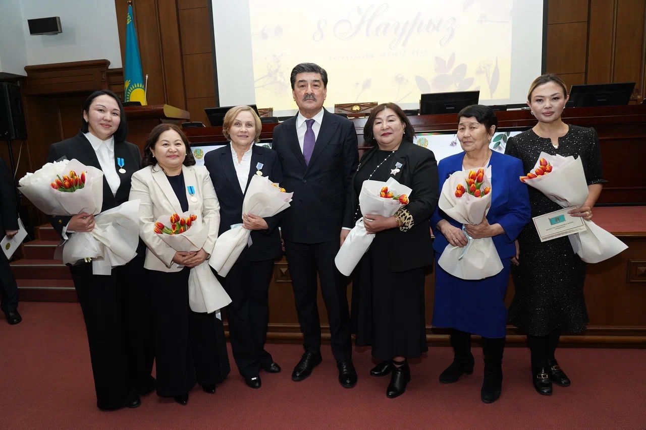 8 марта – праздник весны!