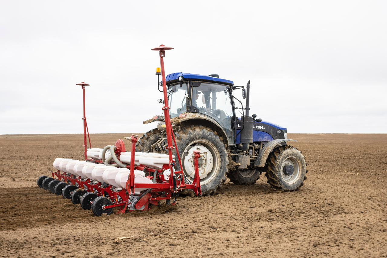 В Жамбылском районе расширяют посевные площади за счёт пастбищных земель