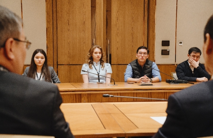 В Астане прошла «Менторская зона» для студентов-геологов