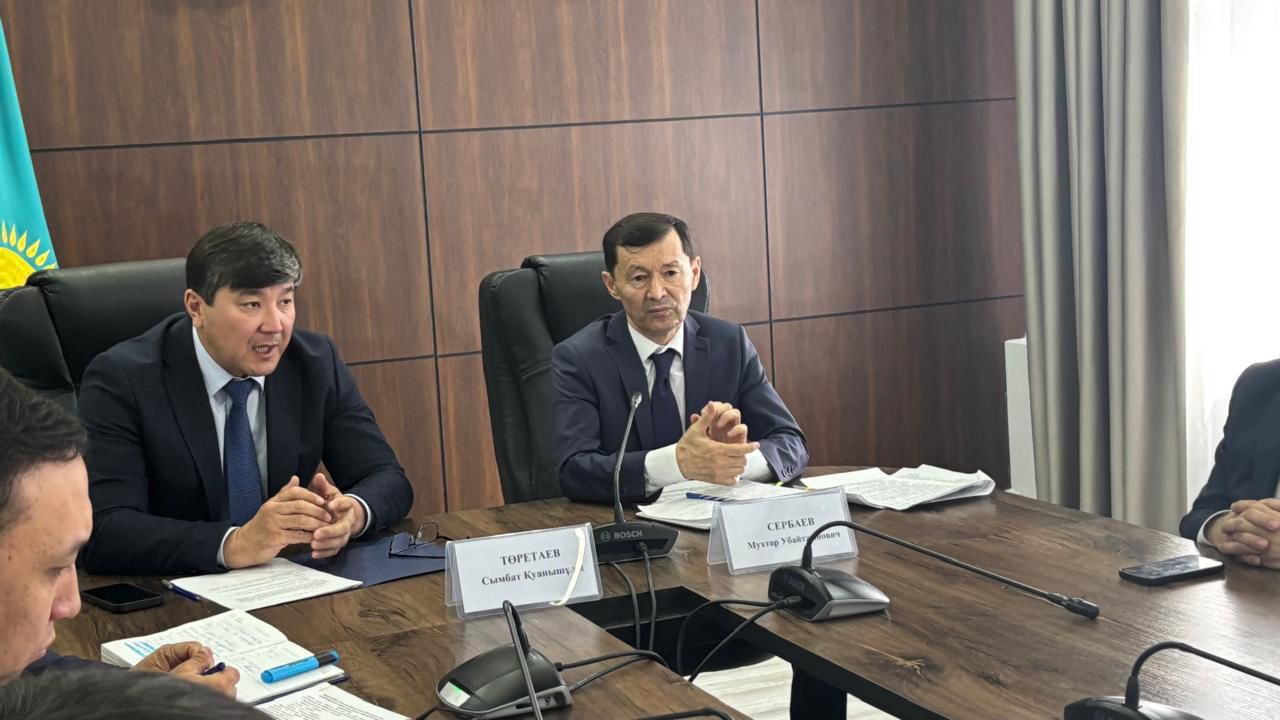 Вчера, 7 апреля 2026 года, в рамках рабочей поездки руководитель Департамента санитарно-эпидемиологического контроля Мангистауской области Сербаев Мухтар Убайтжанович провёл встречу с акимом Каракиянского района Сымбатом Куанышулы Торетаевым в Каракиянском районе Мангистауской области.