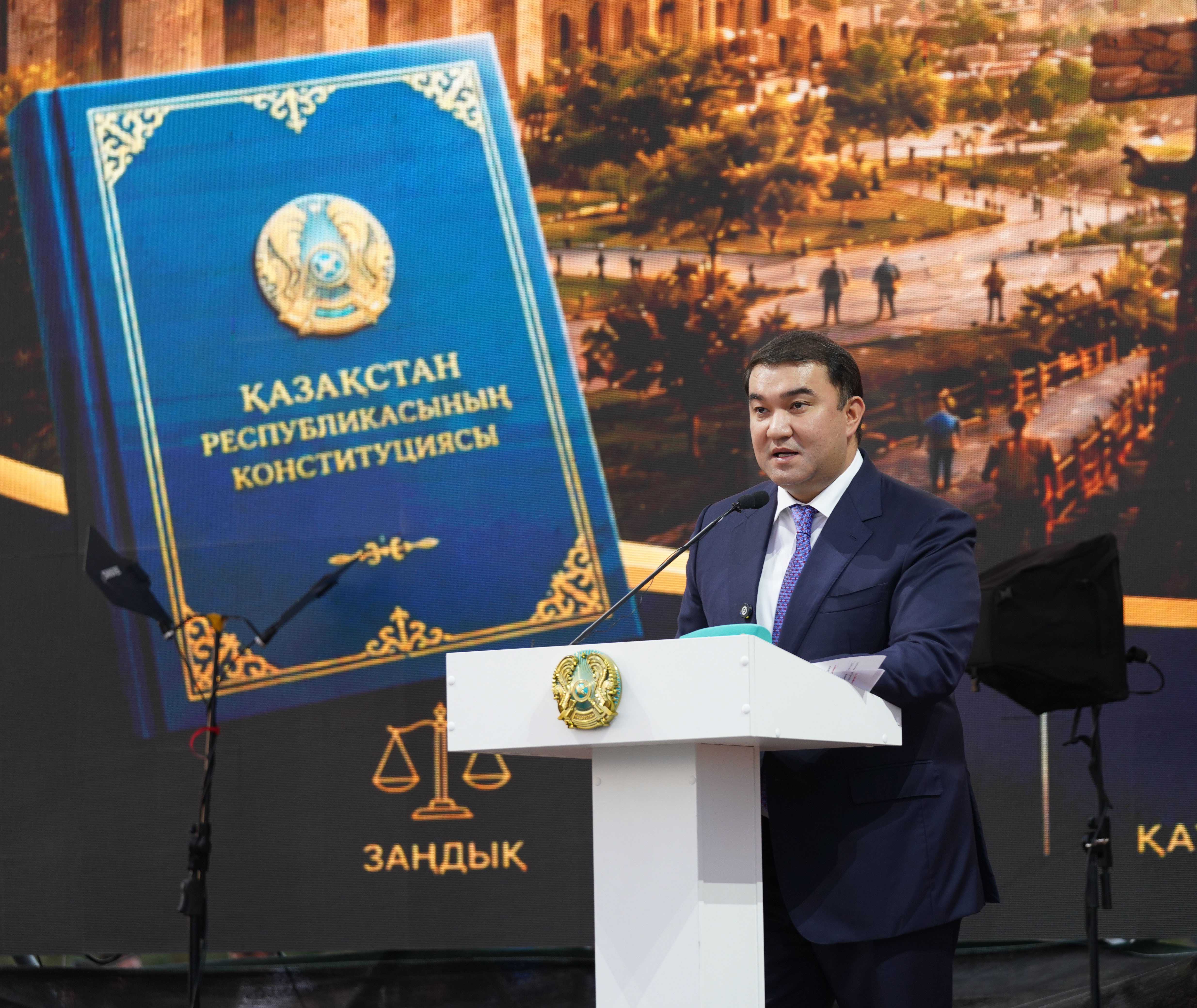 ТҮРКІСТАНДА ПРЕЗИДЕНТ ТАПСЫРМАСЫМЕН САЛЫНҒАН ЕРЕКШЕ ЭКОПАРК АШЫЛЫП, ЖАҢА КОНСТИТУЦИЯНЫ ҚОЛДАУҒА АРНАЛҒАН АКЦИЯ ӨТТІ